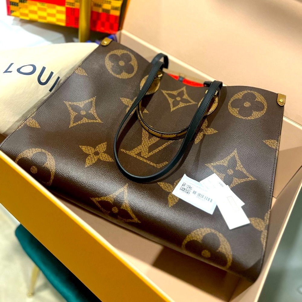 Louis Vuitton Reverse on the go monogram large bag - Gorgeous!